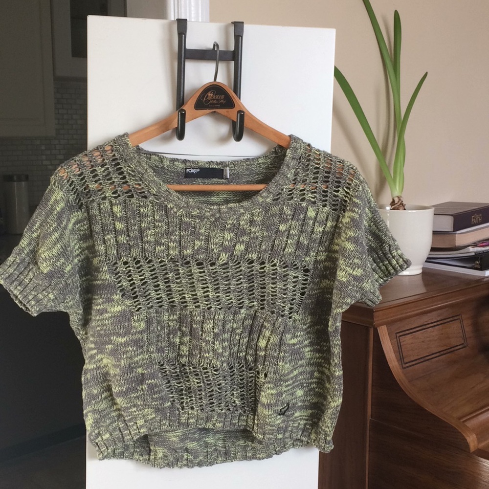 Short Sleeve Knit Sweater | Fox